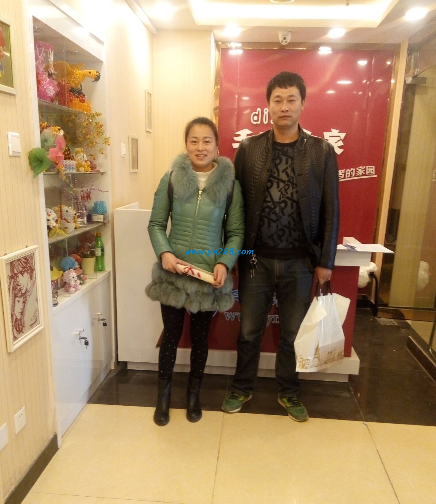 河南安陽(yáng)李先生夫婦二人幾經(jīng)周折來(lái)到手工活之家總部考察 河南安陽(yáng)李先生夫婦二人幾經(jīng)周折來(lái)到手工活之家總部考察(圖1)