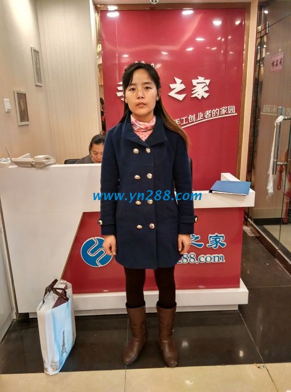 邯鄲肥鄉(xiāng)小學教師李女士來到手工活之家找手工活兼職做 邯鄲肥鄉(xiāng)小學教師李女士來到手工活之家找手工活兼職做(圖1)
