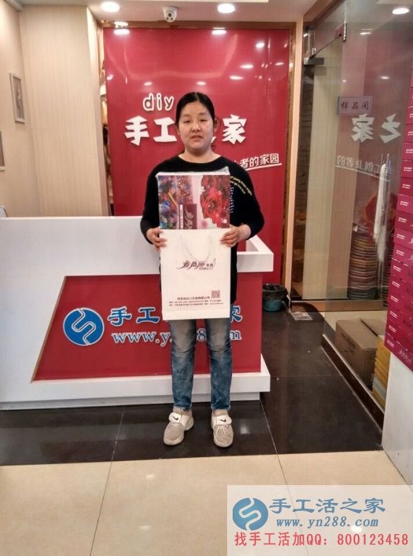 欲組織人做手工活串珠繡賺錢，邯鄲臨漳縣楊女士來手工活之家考察(圖1)