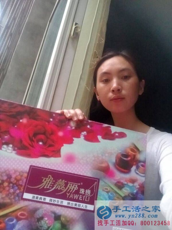 四川眉山黃女士找到正規(guī)手工活串珠繡，業(yè)余時間做手工活增加收入(圖1)