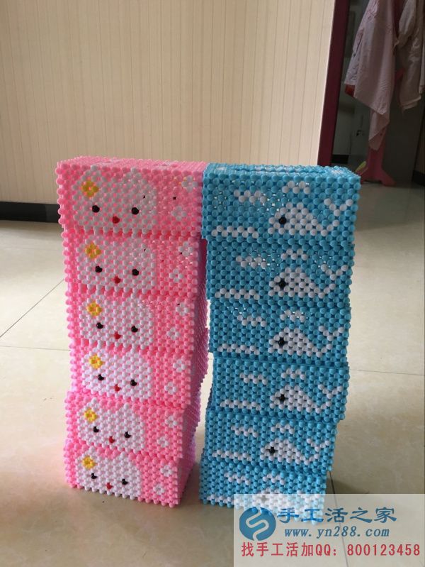 粉色與藍色串珠作品是小編的最愛哦，你喜歡嗎？