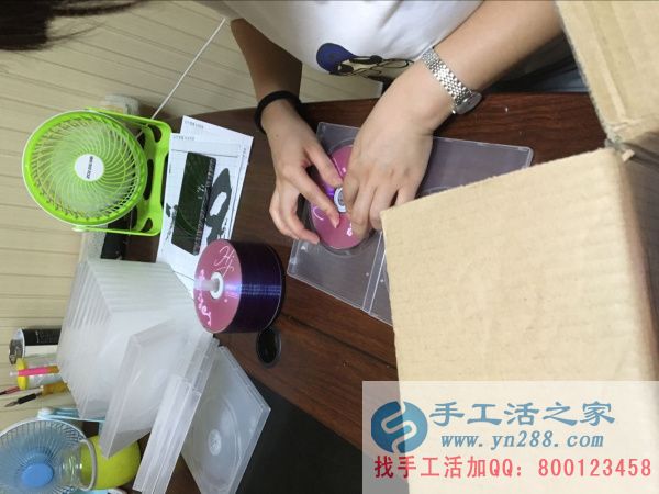 串珠繡受大眾追捧，賺錢(qián)的手工活