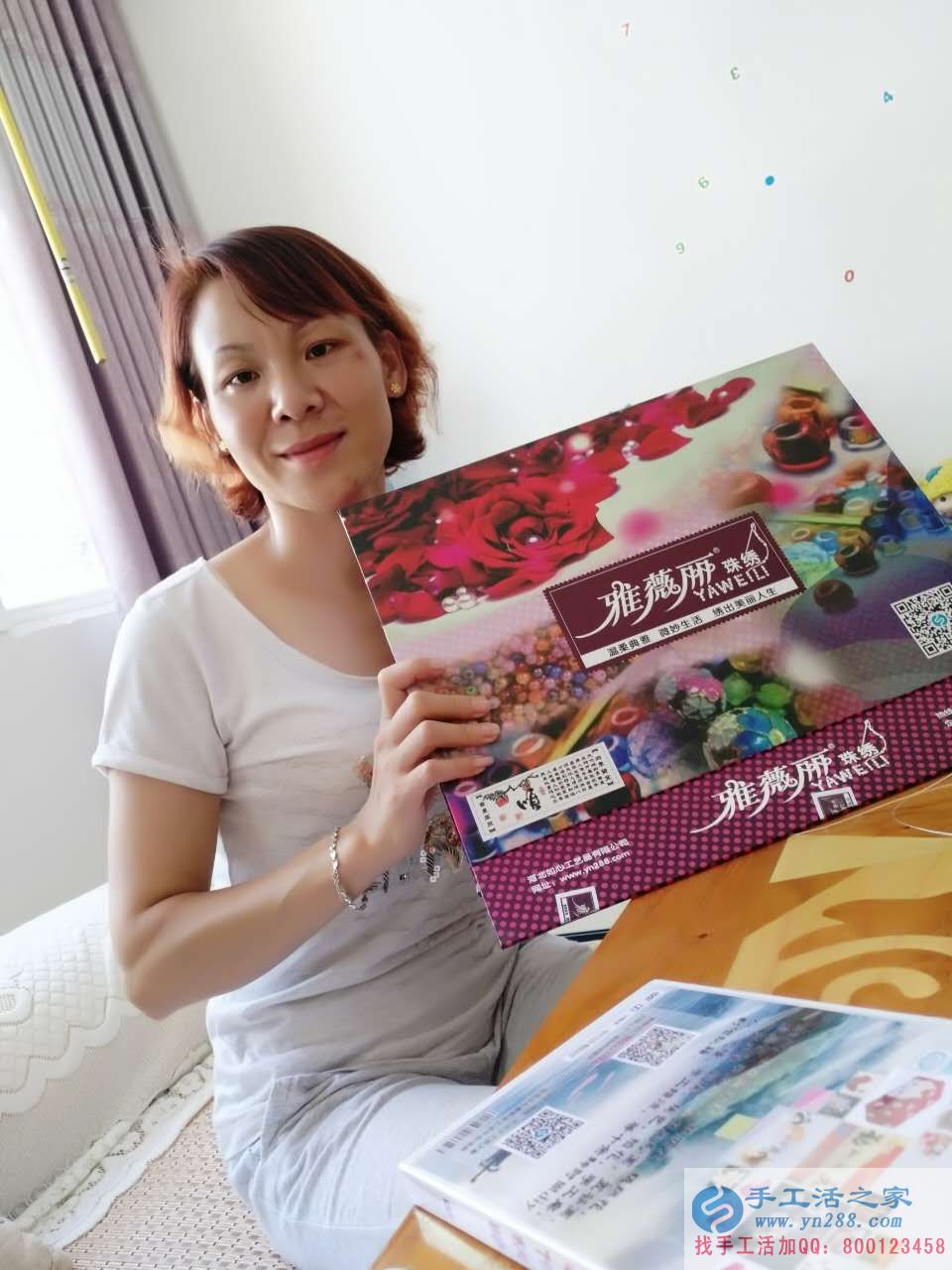 哪里有可以在家做的手工活？廣西壯族自治區(qū)王女士做手工活串珠繡