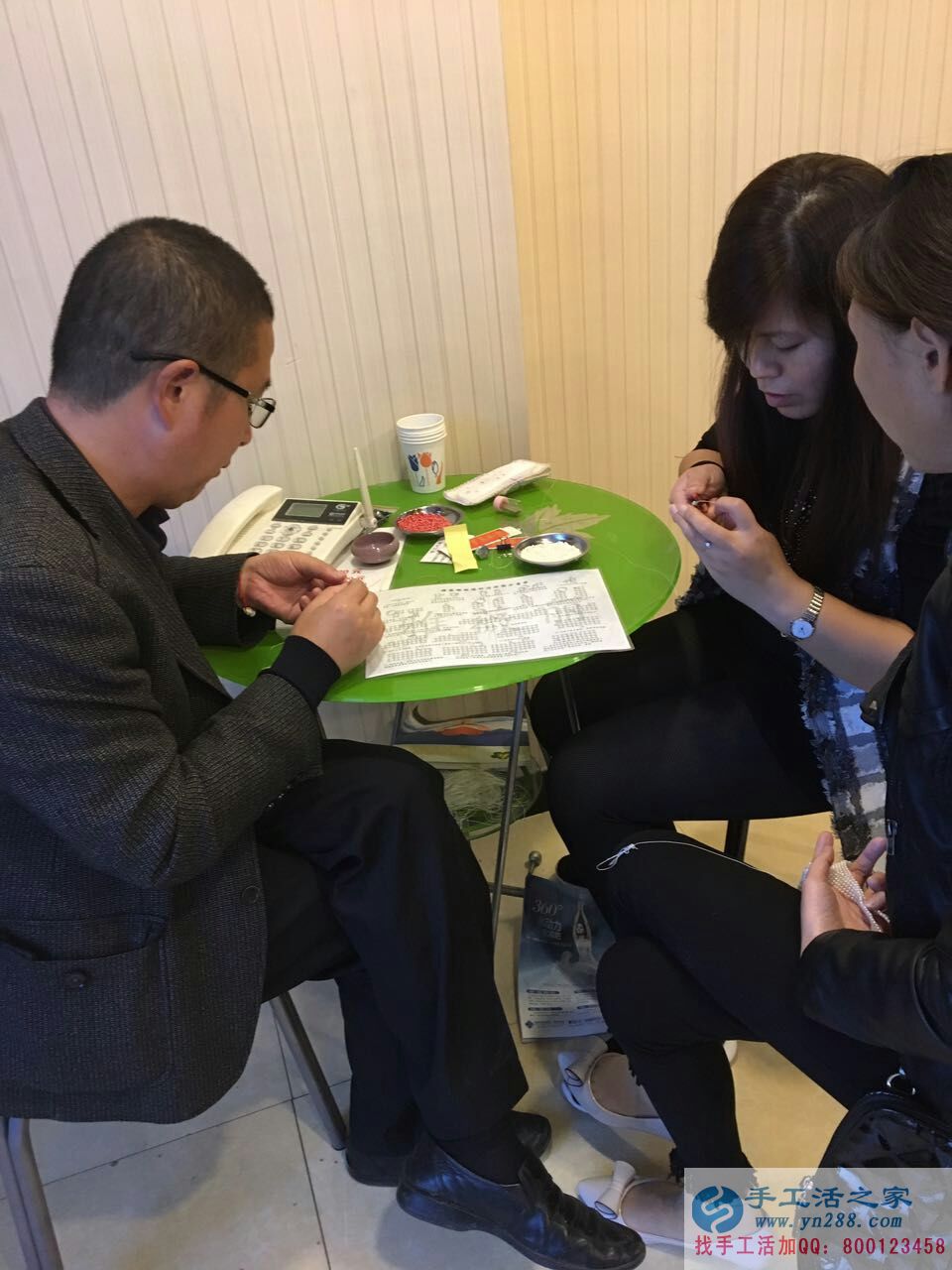 江蘇阜寧縣崔先生夫婦來手工活之家考察成功加入村代理！