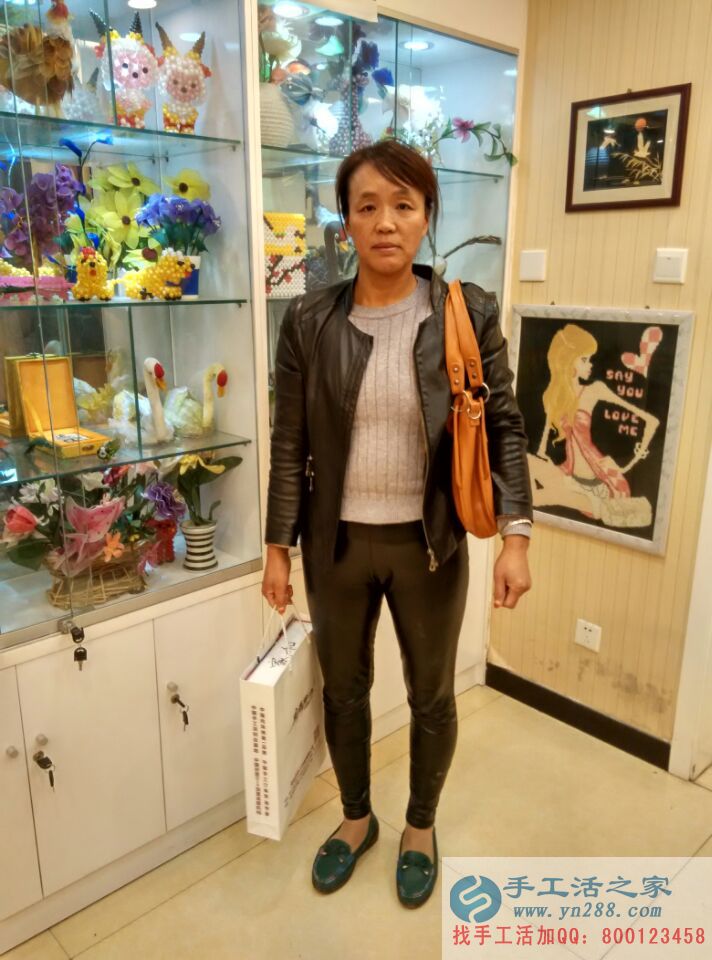 河南安陽張先生陪妻子來手工活之家尋找創(chuàng)業(yè)致富好項(xiàng)目 河南安陽張先生陪妻子來手工活之家尋找創(chuàng)業(yè)致富好項(xiàng)目