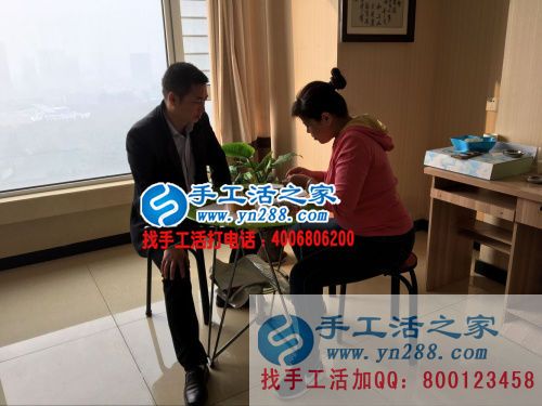 河南洛陽王女士勤勞靠雙手做手工活串珠繡加工賺錢致富 河南洛陽王女士勤勞靠雙手做手工活串珠繡加工賺錢致富