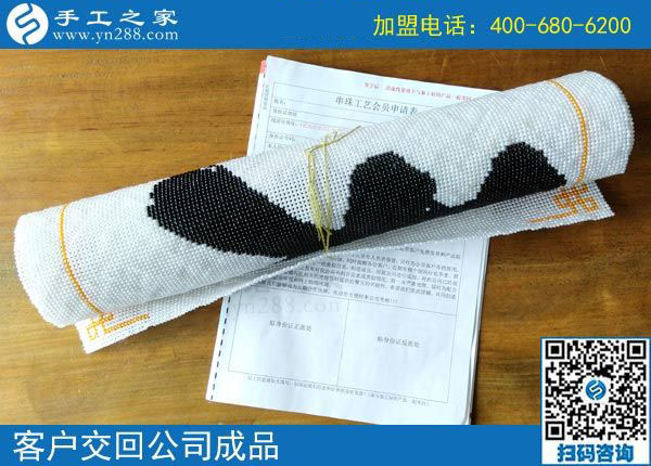 教師的暑假兼職，河北邯鄲本地人王女士熱衷于在家做彩珠繡免押金手工活