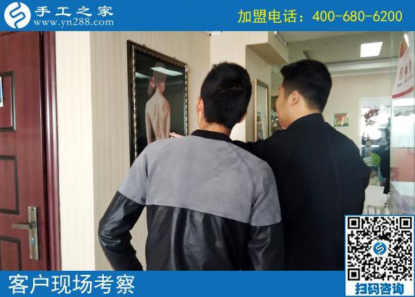 10月24日，做這個串珠手工活加盟項(xiàng)目能不能掙錢要看這三點(diǎn)。手工之家接待考察加工客戶剪影
