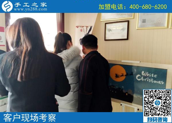3月18日，她們?nèi)绾瓮ㄟ^(guò)這個(gè)可以寄到家做的手工活實(shí)現(xiàn)了個(gè)人的逆襲？手工之家接待考察加工客戶(hù)剪影