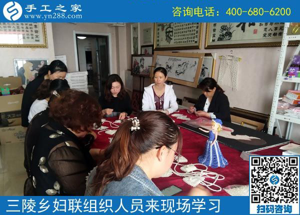 歡迎來(lái)這里，我們一直在努力！------邯鄲叢臺(tái)區(qū)婦聯(lián)組織三陵鄉(xiāng)“扶貧微工廠”手工骨干來(lái)手工之家現(xiàn)場(chǎng)學(xué)習(xí)