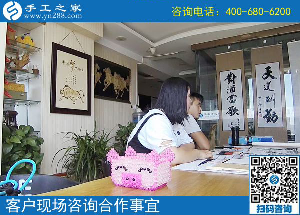 做手工加工掙錢，四川瀘州李女士帶著家人和鄰居一起