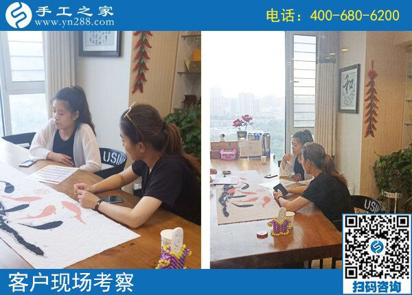 適合婦女在家做的手工活，這兩位女士選擇手工之家勵志珠(圖1)