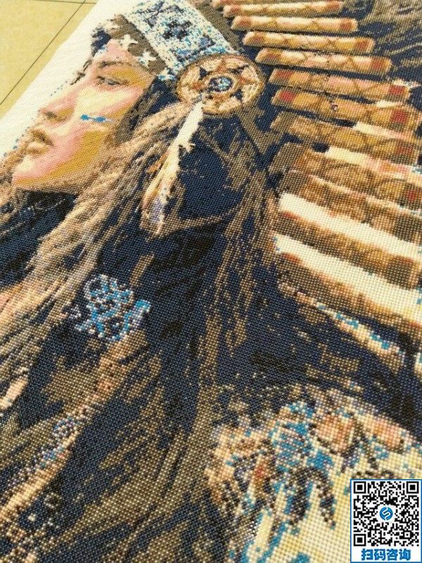 在家做手工活掙錢，四川一農(nóng)婦靠雙手改善生活(圖1)