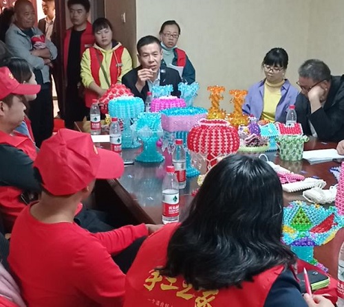 創(chuàng)業(yè)，其實(shí)有章可循，“手工之家”模式讓你人生有夢、創(chuàng)業(yè)成功                      ----記手工之家第二期全國優(yōu)秀繡娘培訓(xùn)會