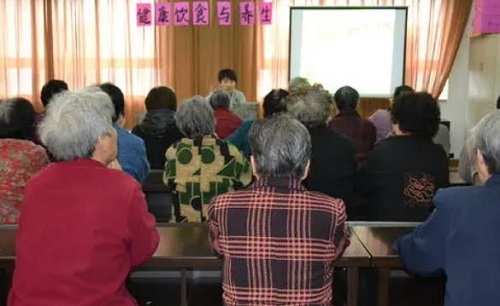防騙在行動，手工之家提醒大家，這幾種騙老人的騙局要了解，要提防(圖1)