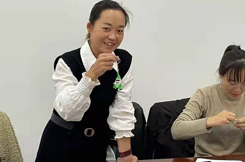 好好學(xué)、好好做，就會(huì)有收獲！ --- ---記手工之家各級(jí)代理技術(shù)培訓(xùn)優(yōu)秀學(xué)員申女士