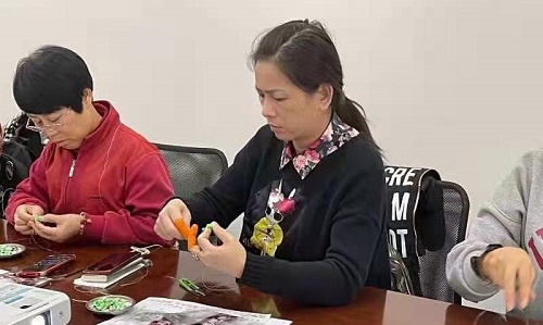 手工活外發(fā)加工回收好平臺，手工之家常年有活做(圖1)