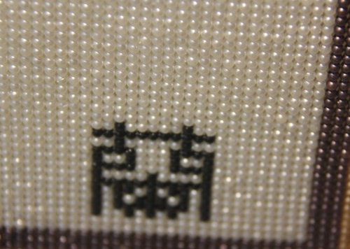 5月2日，在家做的手工活正規(guī)平臺(tái)，手工活外發(fā)加工， 大家看中手工之家的地方不一樣，圖為勵(lì)志珠珠繡純手工產(chǎn)品剪影