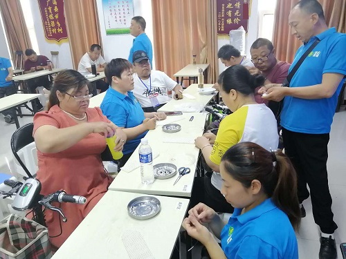 手工繡制生活，自立自強(qiáng)不息———記第三十二個(gè)全國(guó)助殘日(圖3)