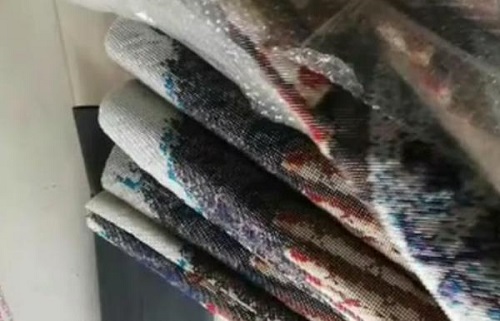 10月27日，靠譜的手工加工項(xiàng)目，在家做串珠手工掙錢，手工之家的手工項(xiàng)目很人性化，圖為勵志珠珠繡串珠手工產(chǎn)品剪影