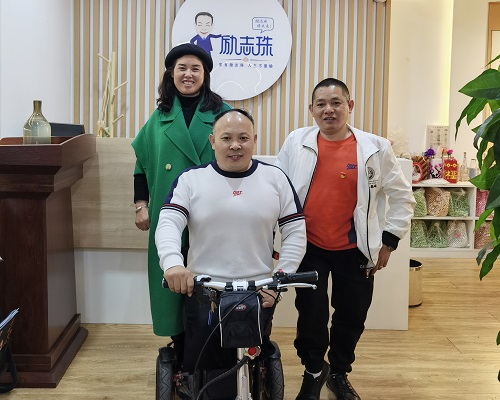 攜手搭舞臺(tái)，手工助就業(yè) —— 記長沙市溫馨助殘公益服務(wù)中心領(lǐng)導(dǎo)蒞臨手工之家