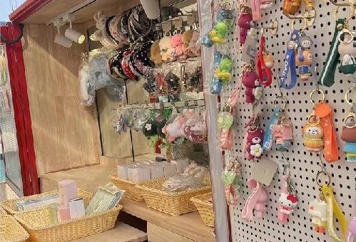 多一份好的收入，移動(dòng)潮品店兼容并包，讓加工人員也可以這樣掙錢(qián)