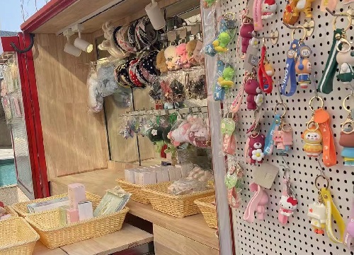 很多人會問，手工之家的移動潮品店都對什么人開放合作？