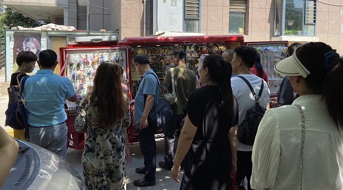飾品加工廠+移動潮品店，讓大家一起做手工掙錢 ------ 記石家莊項目考察團隊到手工之家考察合作