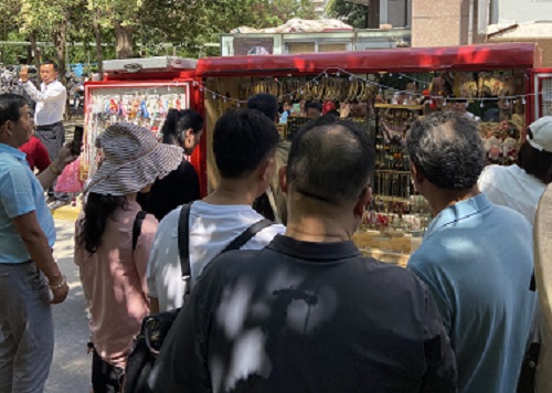 飾品加工廠+移動潮品店，讓大家一起做手工掙錢 ------ 記石家莊項目考察團隊到手工之家考察合作
