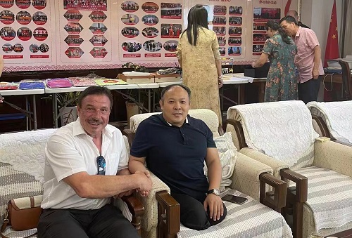 開辟國內(nèi)國際銷售新市場，手工之家一直在路上 ------ 記手工之家參加“文化出?！鄙虅?wù)洽談