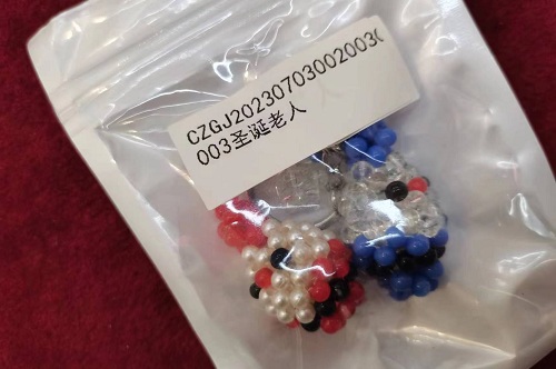 2月20日，手工兼職在家做，拿回家做的手工副業(yè)，開(kāi)飾品加工廠，手工之家努力讓每一個(gè)合作人員都有好收入，圖為串珠米珠繡手工產(chǎn)品剪影