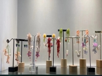 手工活外發(fā)加工正規(guī)廠家直接發(fā)貨，串珠純手工項(xiàng)目投資少、收入好