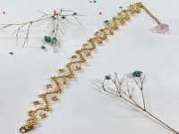 9月11日，在家里就能賺錢的工作，靈活就業(yè)好副業(yè)，手工活加工外發(fā)回收，做手工傳承官，與手工之家合作，穩(wěn)定可靠，心里踏實，圖為串珠米珠繡純手工產(chǎn)品剪影