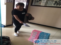 在農村有什么代加工手工活嗎？2016年9月3日手工活之家客戶來送紙抽盒作品了！