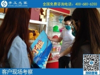 每周結(jié)算一次加工費，做手工活能及時收到錢