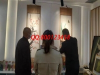 完全是用空閑時間，她這樣在家做珠繡外發(fā)手工活，收入不錯