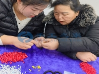 在家接手工活做，選擇這個(gè)串珠加工手工活項(xiàng)目讓人放心